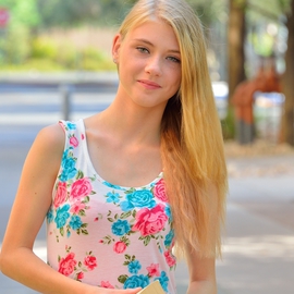 Hannah Hays Nude Galleries And Videos. Hannah Hays Erotic Pictures ...