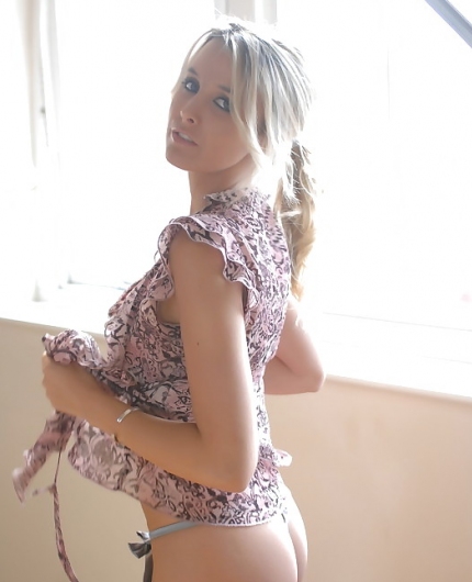 Porn Pics of Rachel Louise