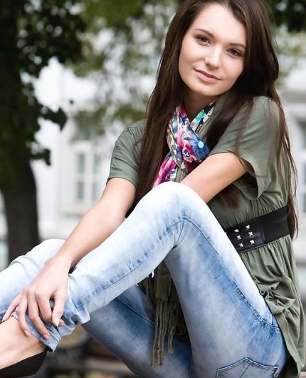 Porn Pics of Leila A