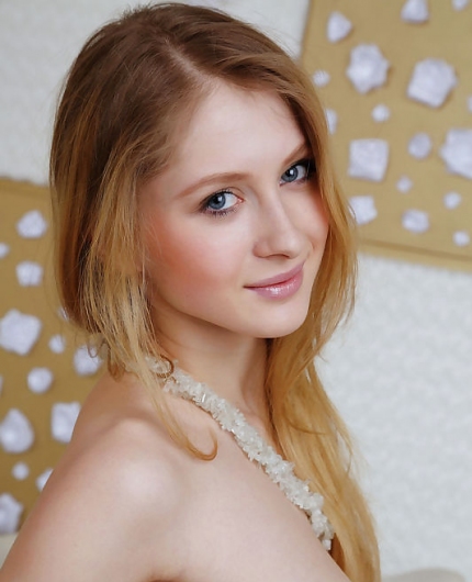 Porn Pics of Daisy Gold