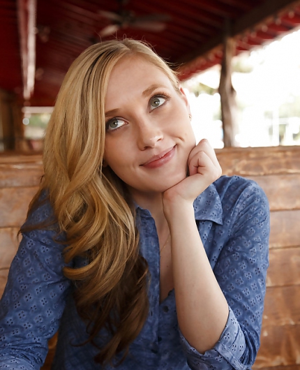 Porn Pics of Ember Volland