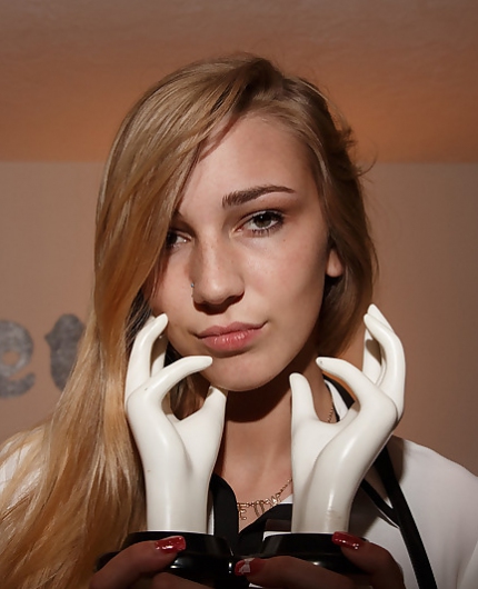 Porn Pics of Kendra Sunderland