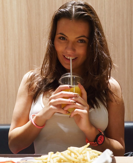 Porn Pics of Vanessa Decker