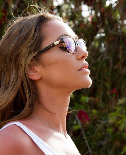 Porn Pics of Harriette Taylor