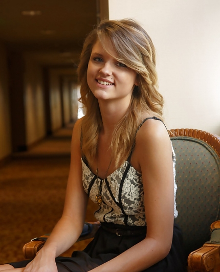 Porn Pics of Scarlett Dunne