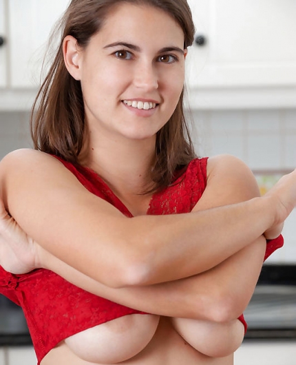 Porn Pics of Nina Sphinx