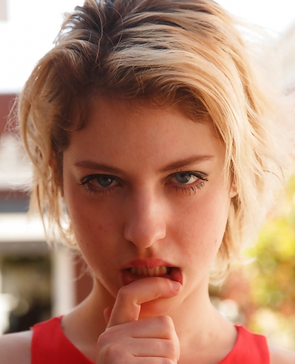 Porn Pics of Kris Ekmard