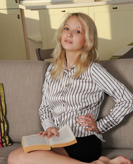 Porn Pics of Lily Shawn