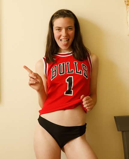 Porn Pics of Bella Rosenfeld