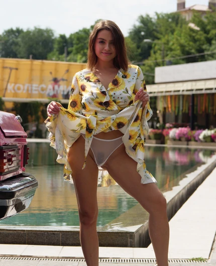 Porn Pics of Margot